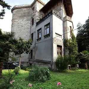 https://apartment-in-the-top-center-of-old-town.in-istria.net