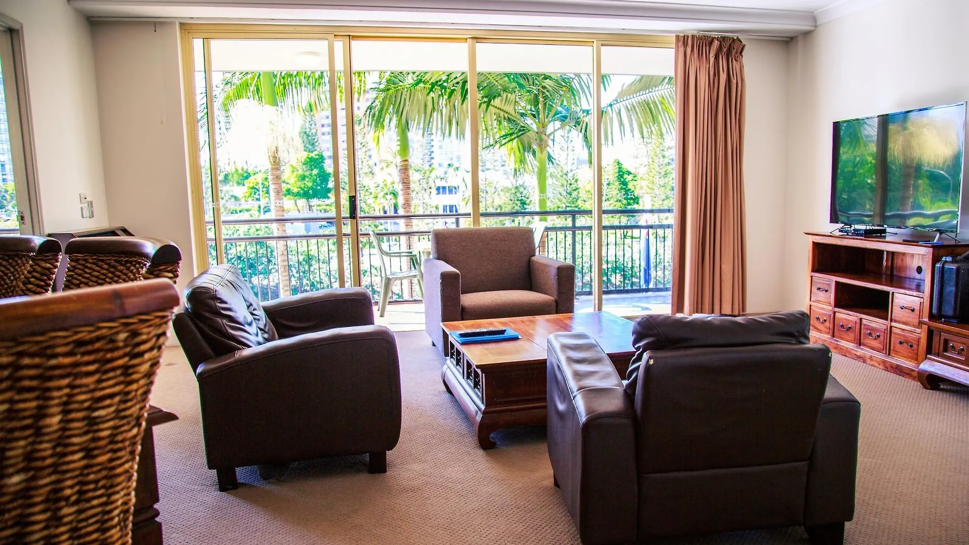 Paradise Island Resort Gold Coast
